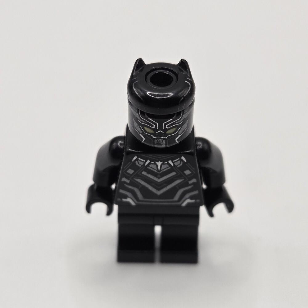 Lego Black Panther Minifigure w/ Claw Necklace - Set 76047 - (sh0263)